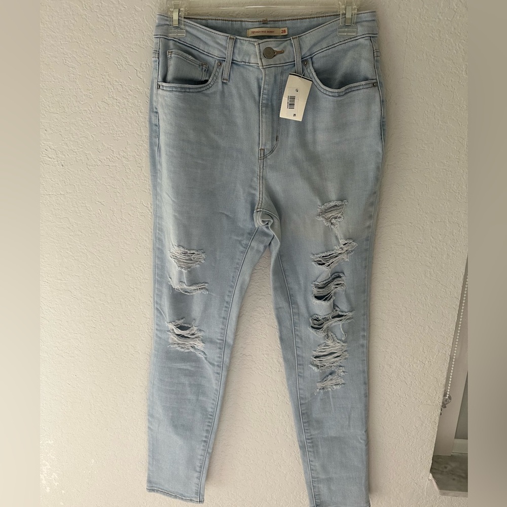 Levi’s high wasted skinny jeans